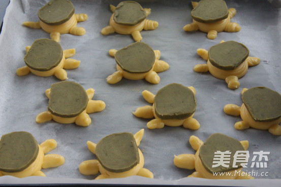 Tortoise Meringue Puffs recipe