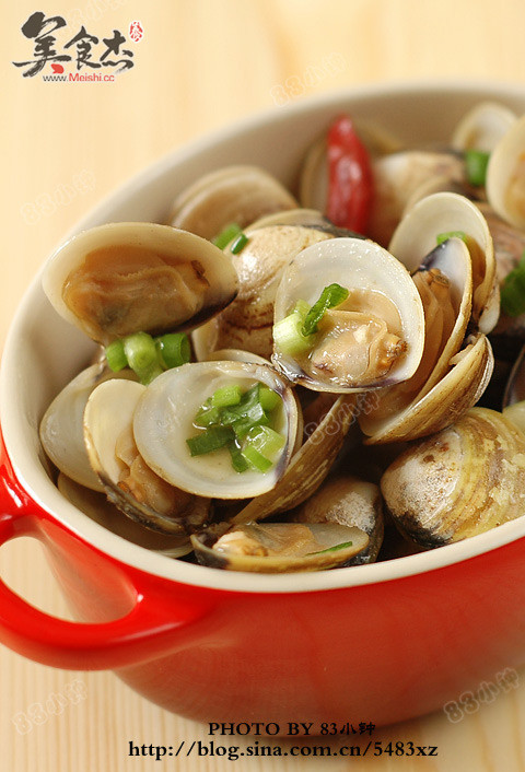 Wine Steamed Clams recipe