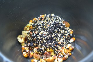 Use Civilian Ingredients to Create Top Nourishing Porridge [kidney Nourishing Black Eight Treasures] recipe