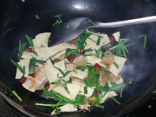 Stir-fried Bacon with Winter Bamboo Shoots recipe