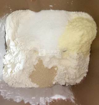 Crisp and Fragrant-pork Floss Rolls with Salad Sauce recipe