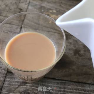 Strawberry Potted Milk Tea recipe