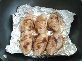 Wok Version Grilled Chicken Wings with Cranberry Sauce recipe