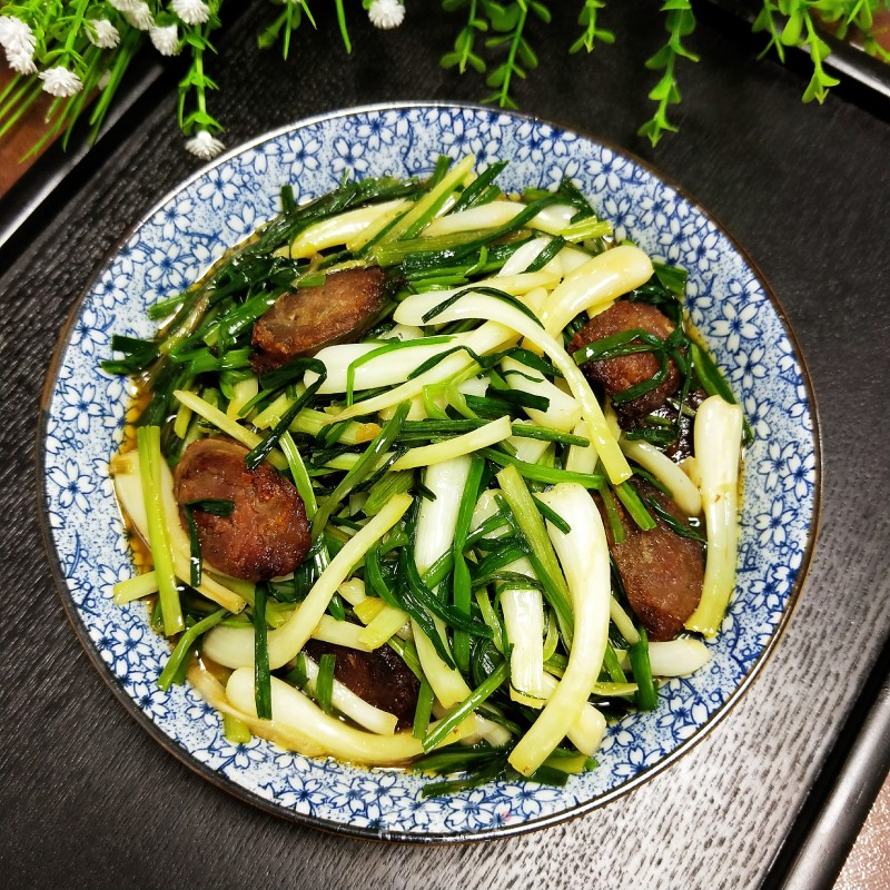 Stir-fried Hot Sausage with Spicy Sausage