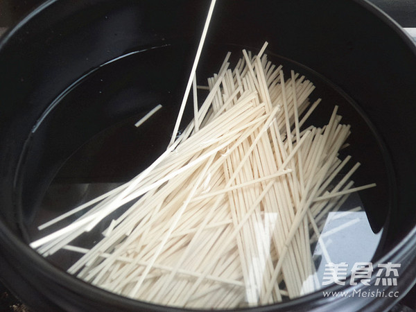 Stone Pot Noodles recipe