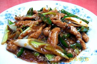 Stir-fried Beef Tenderloin with Scallions and Sauce recipe