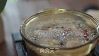 [mother Komori Recipe] Pregnancy Medicated Diet-angelica Honeysuckle Warm Palace Soup recipe