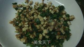 Malan Mixed with Dried Tofu recipe