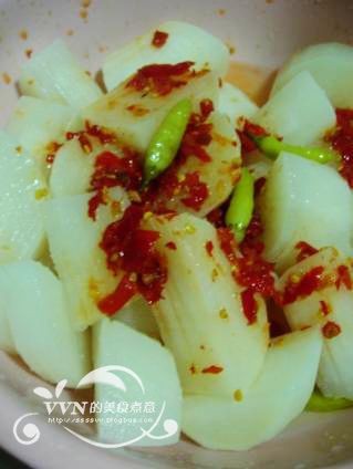 Refreshing Radish Kimchi recipe