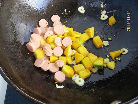 Garlic Pumpkin Braised Rice recipe