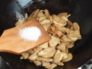 Stir-fried Pleurotus Eryngii with Pork Belly recipe