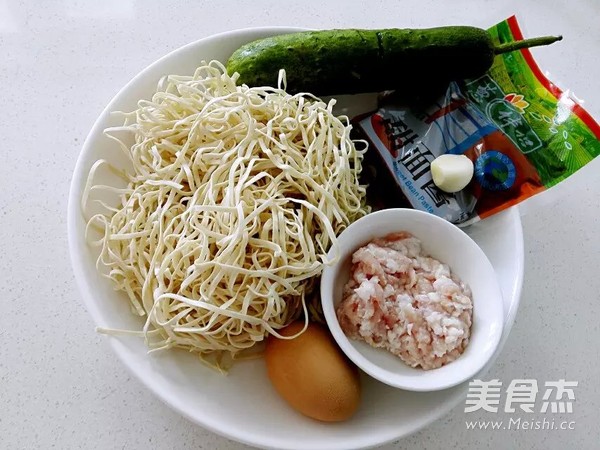 Noodles with Cold Sauce recipe