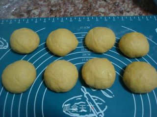 Okara's Mood for Love-pumpkin Okara Cheese Bread recipe
