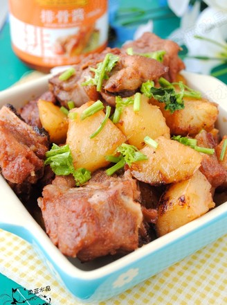 Stewed Pork Ribs with Potatoes