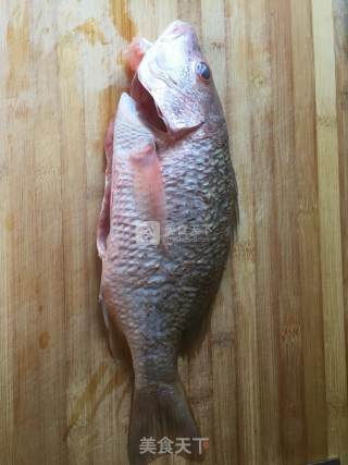 Steamed Flower-shaped Fish recipe