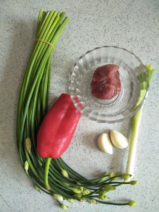 Tenderloin Stir-fried Chive Moss recipe