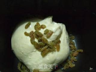 Oatmeal Raisin Buns recipe