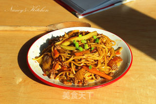 [spicy Kimchi Fried Noodles] Fancy Fried Noodles recipe