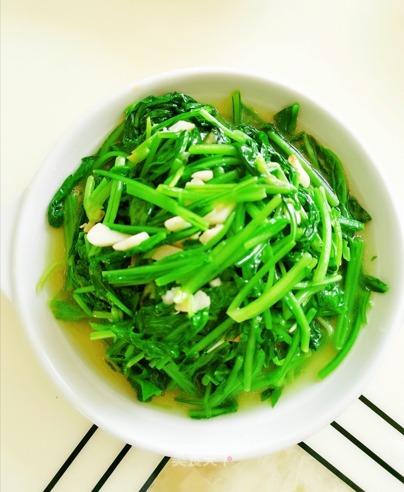 Stir-fried Radish Seedlings recipe