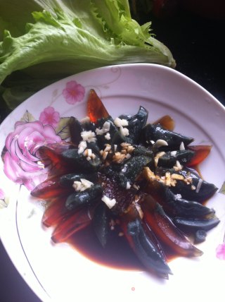 Minced Garlic Songhua Egg recipe