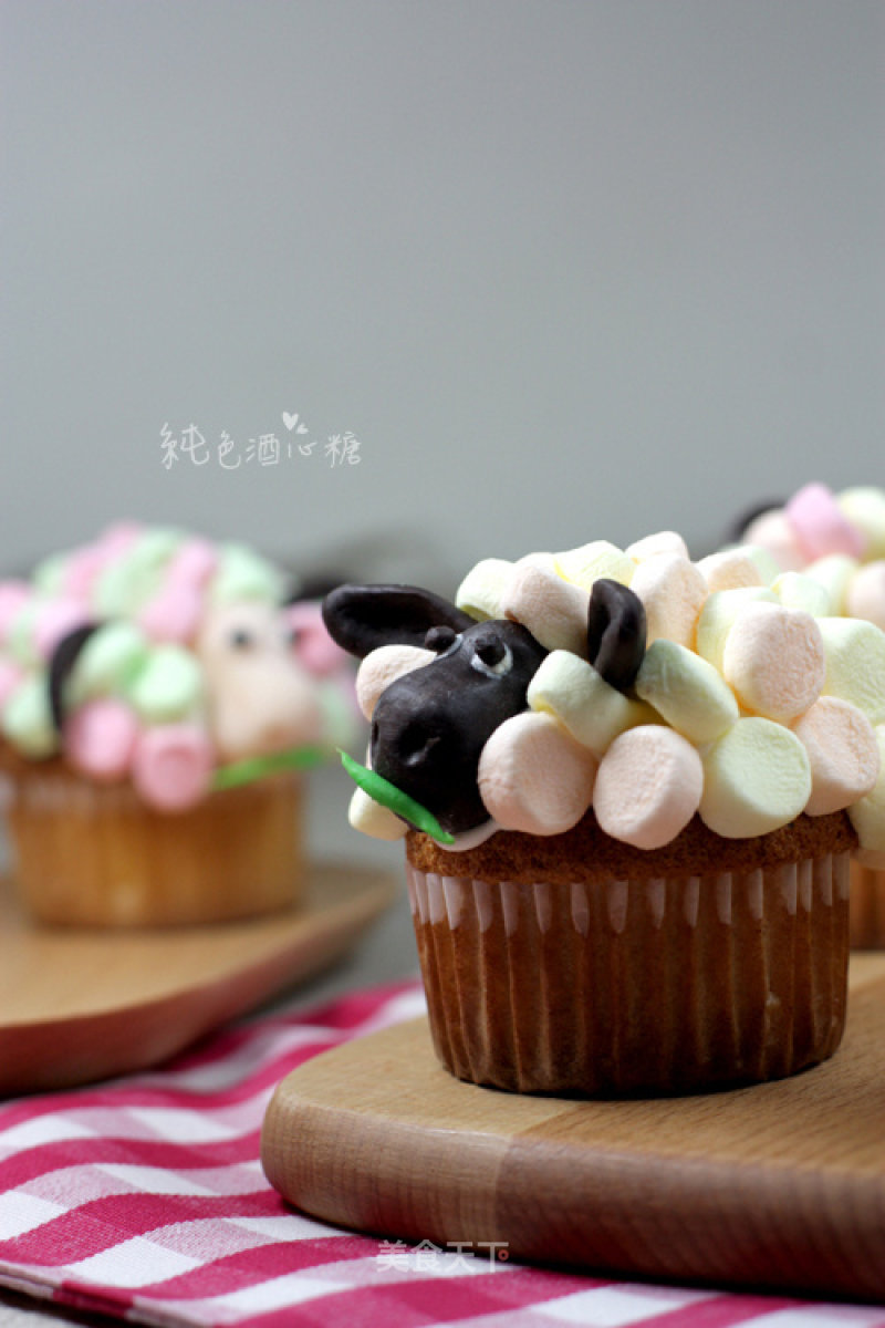 New Year is about to be Proud of The Sheep-marshmallow Sheep Cup Cake recipe