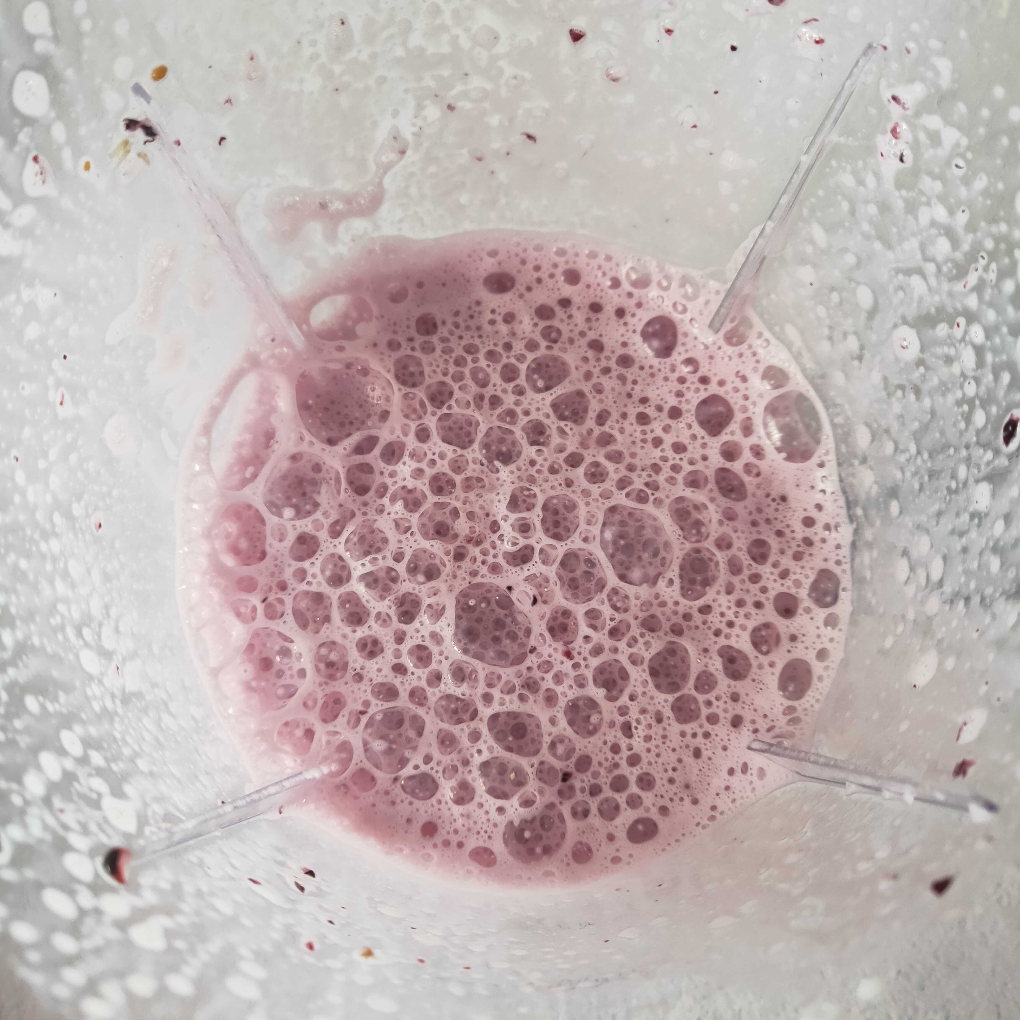 Milk Mulberry Smoothie recipe