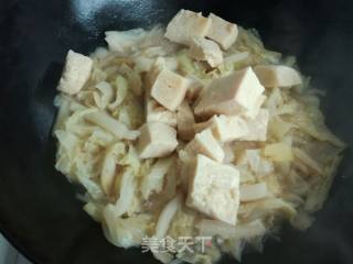 Chinese Cabbage Stewed Vermicelli and Frozen Tofu recipe