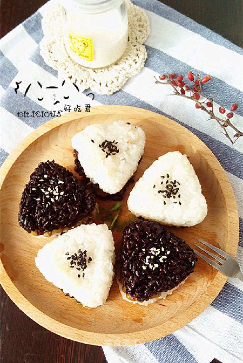 Nut Two-color Glutinous Rice Cake recipe