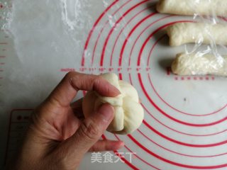 Condensed Milk Wreath Bread recipe