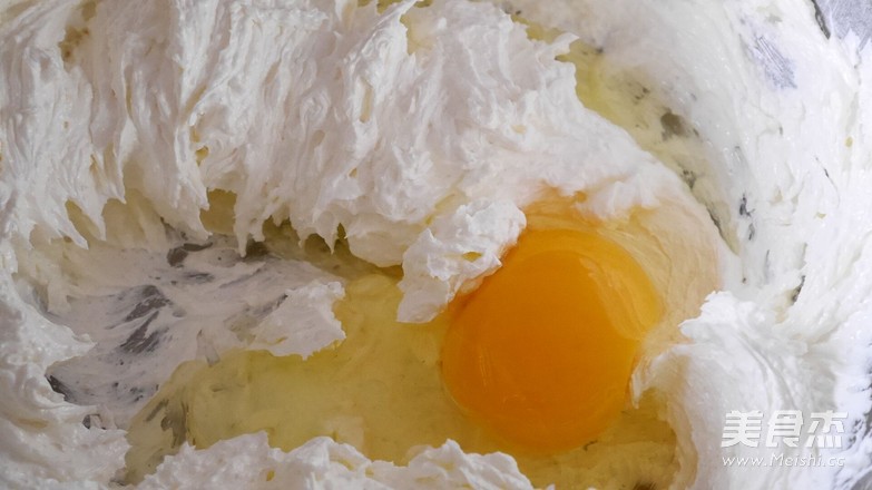 Caramel Almond Shino Noodle Pound Cake recipe