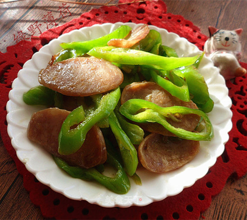 Lamei-sautéed Sausage with Chili recipe