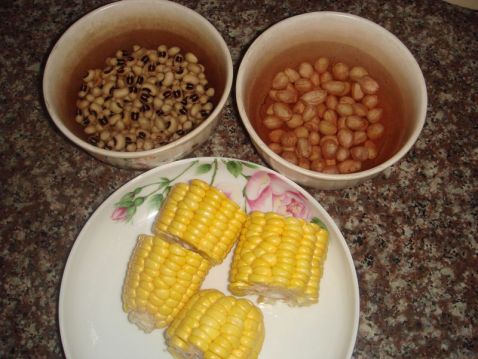 Peanut Eyebrow Bean Bone Soup recipe