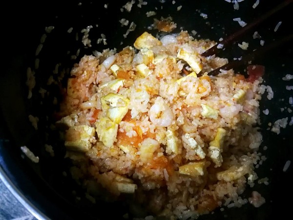 Braised Rice with Shrimp and Tofu in Tomato Sauce recipe