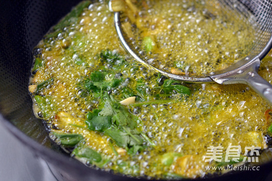 Braised Beef Tendon with Green Onions recipe