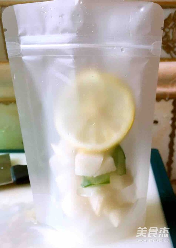 Sydney Aloe Detox Water recipe