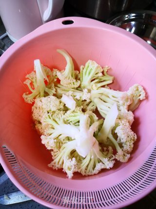 Appetizers-stir-fried Organic Cauliflower recipe