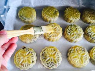 Bean Paste Mooncakes recipe