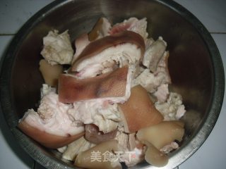 Spring Bamboo Shoots Roasted Knuckles recipe