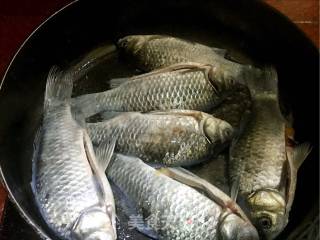 Angelica Crucian Carp Nourishing Soup recipe