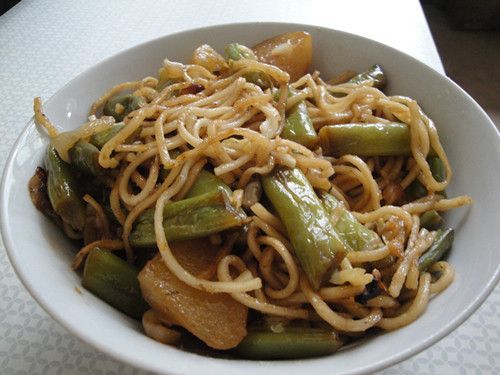 Braised Noodles with Homemade Beans recipe