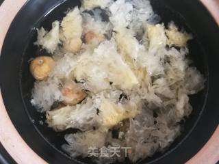 Fruit Soup-mango Yam and White Fungus Soup recipe