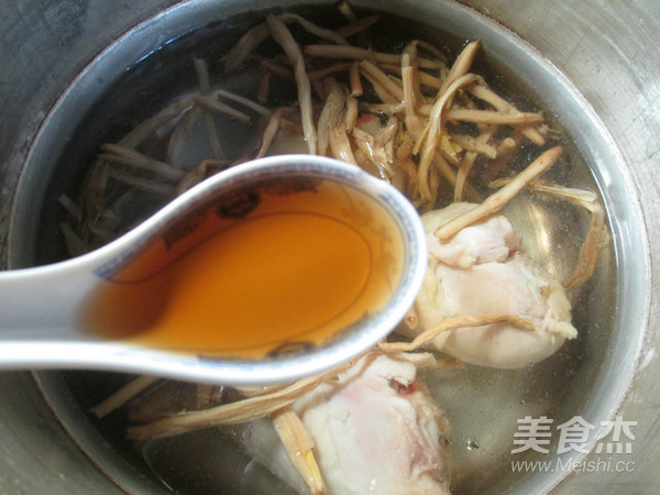 Daylily Chicken Drumstick Soup recipe