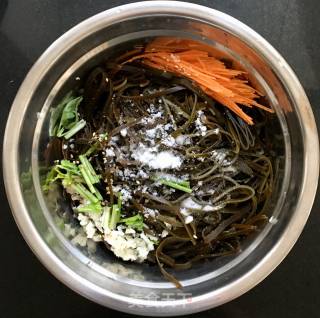 Kelp Shredded with Cold Vegetables recipe