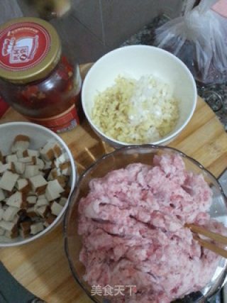 The Transformation of Pork Belly--the Fragrant Noodles and Fried Sauce recipe
