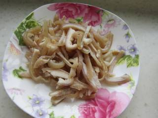 Appetizing Sauerkraut Fried Pork Skin recipe