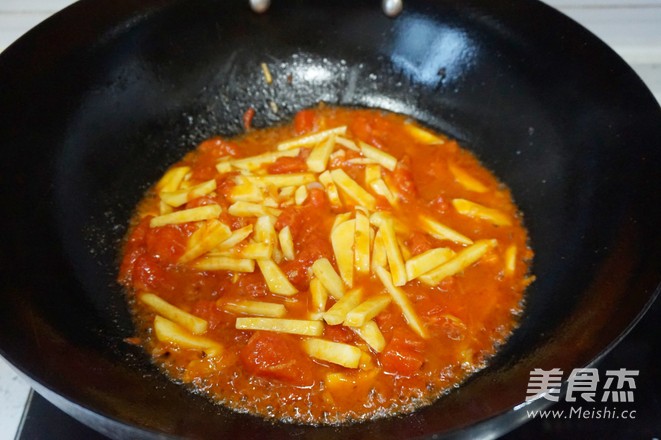 Potato Tomato Noodle Soup recipe