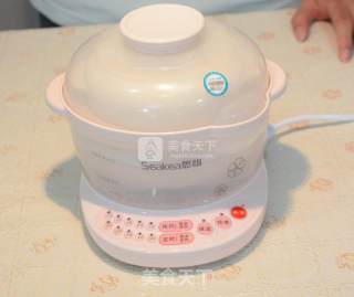 White Fungus and Lotus Seed Soup recipe