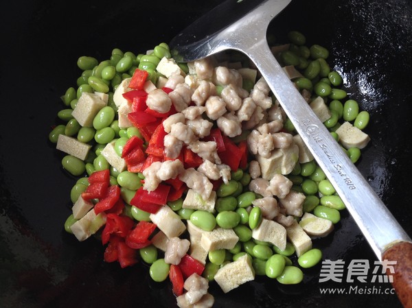 Stir-fried Diced Beans with Edamame and Rice recipe