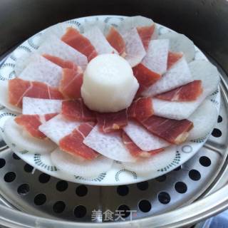 Steamed Ham with Radish recipe