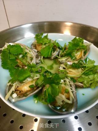 Steamed Abalone with Soy Sauce King recipe